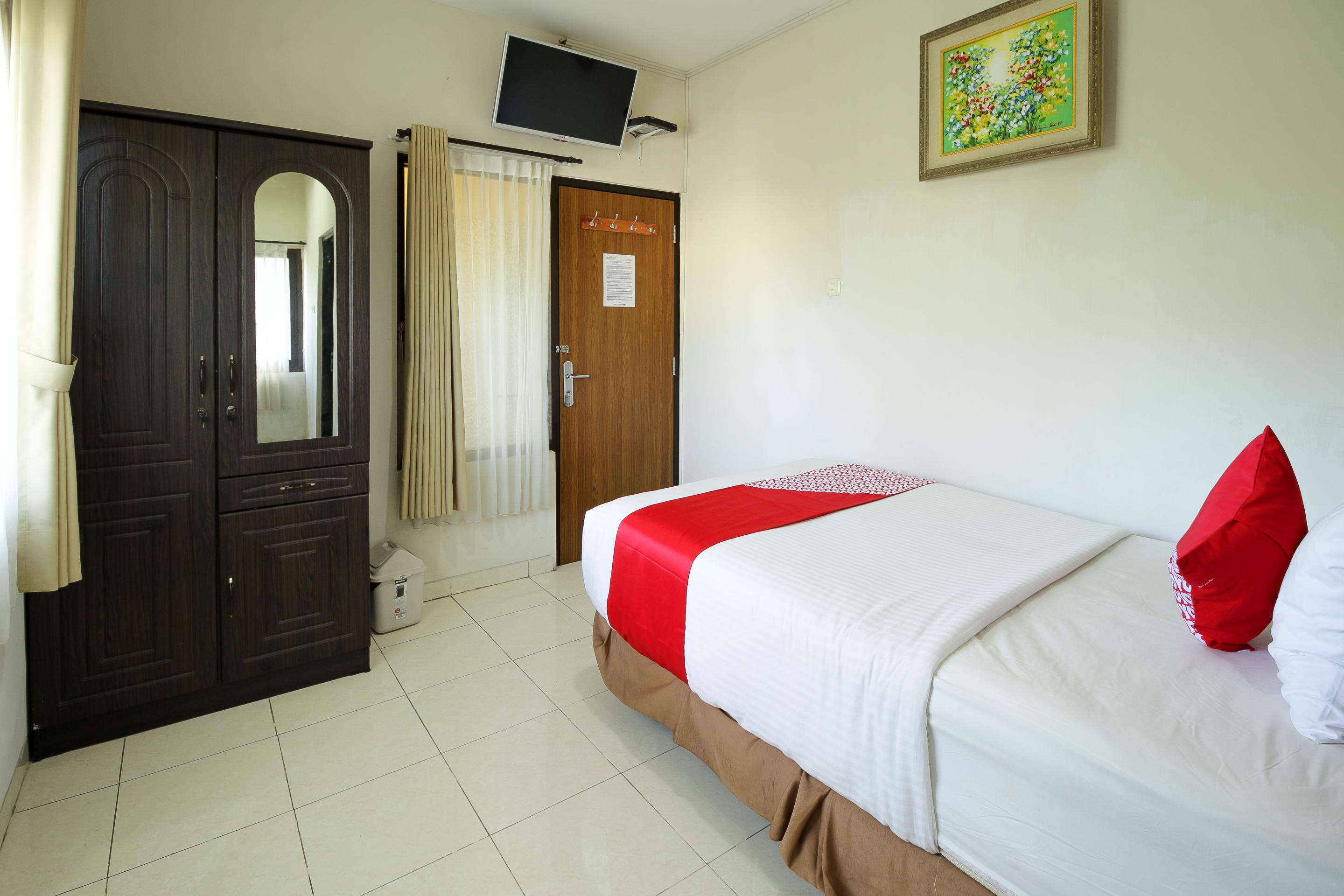 Oyo 734 Tuban Torres Accomodation Kuta Lombok Exterior foto